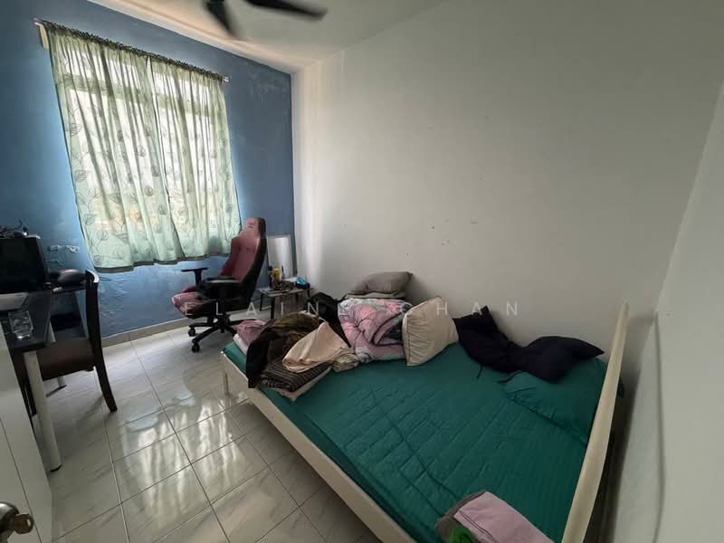 Service Residence for Sale at SKS Habitat - Elaine Chan - Bedroom - PropertyGuru.com.my