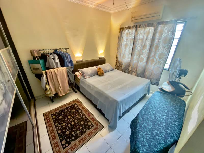 Condominium for Sale at Laksamana Puri - Azli Ibrahim - Bedroom - PropertyGuru.com.my