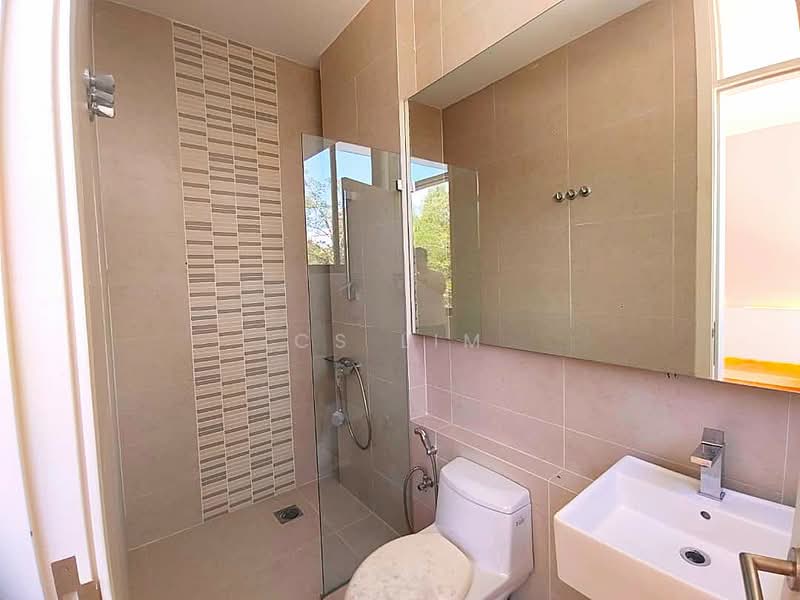 Bungalow House untuk Dijual di Sungai Long (Bandar Sungai Long) - CS Lim - Bathroom - PropertyGuru.com.my