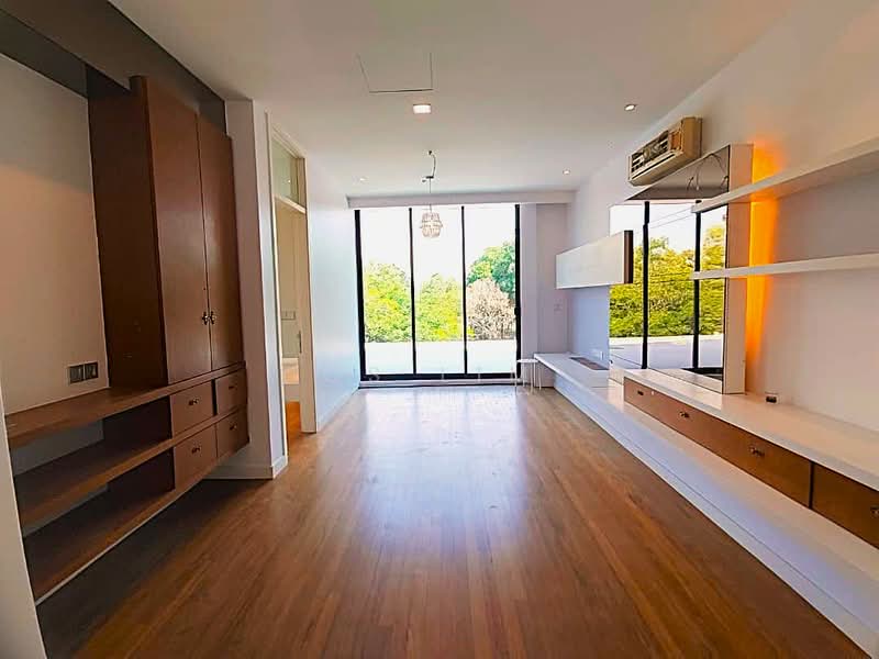Bungalow House untuk Dijual di Sungai Long (Bandar Sungai Long) - CS Lim - Living Room - PropertyGuru.com.my