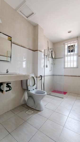 2.5-storey Terraced House for Sale in Medan Lapangan Suria (Ipoh) - David Wong - PropertyGuru.com.my