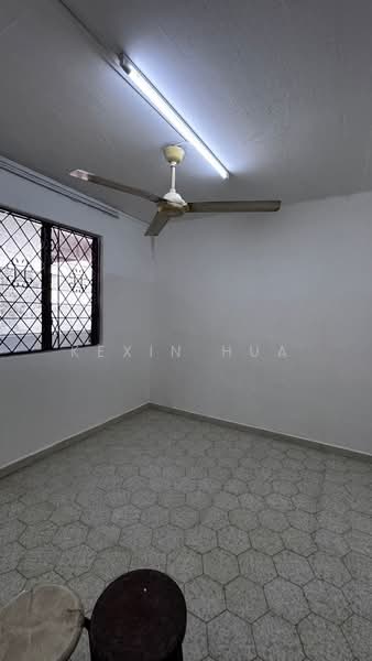 Flat for Rent at Flat Taman Ungku Tun Aminah - Kexin Hua - PropertyGuru.com.my
