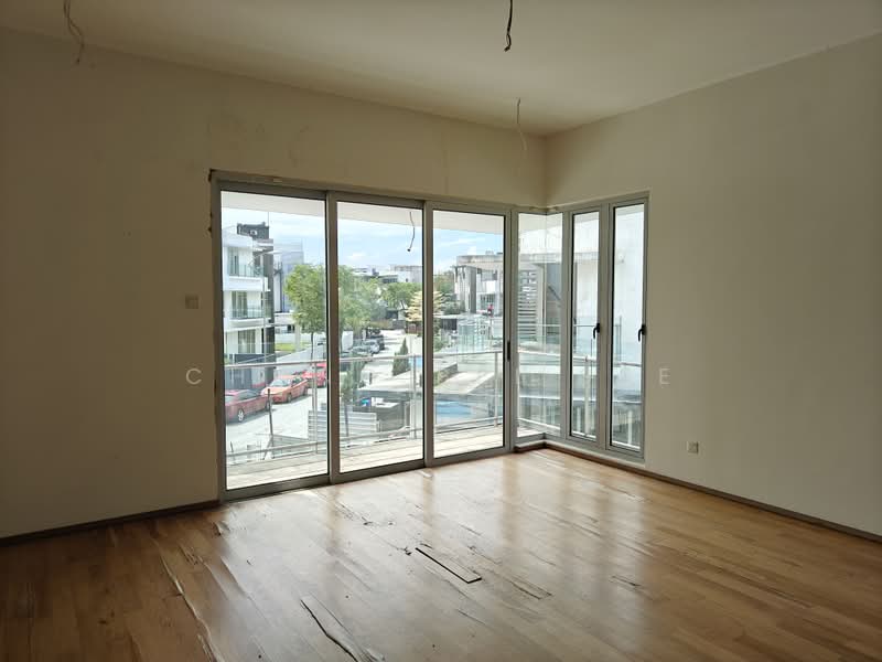 Rumah Berkembar untuk Dijual di Kipark Sri Utara (Batu) - Chong Pei Sze - Master Bedroom with Patio - PropertyGuru.com.my