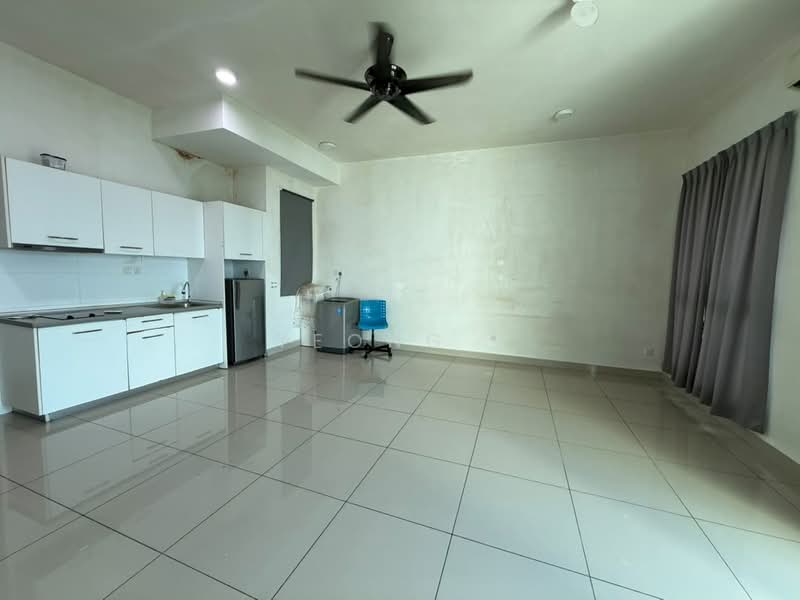 Service Residence for Sale at Cybersquare - Yeong . - Kitchen - PropertyGuru.com.my