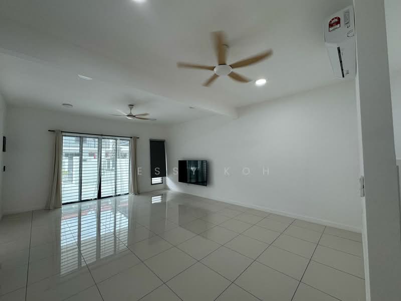Rumah Teres 2 Tingkat untuk Disewa di Taman Dato Onn (Johor Bahru) - Jessy Koh - Living Room - PropertyGuru.com.my