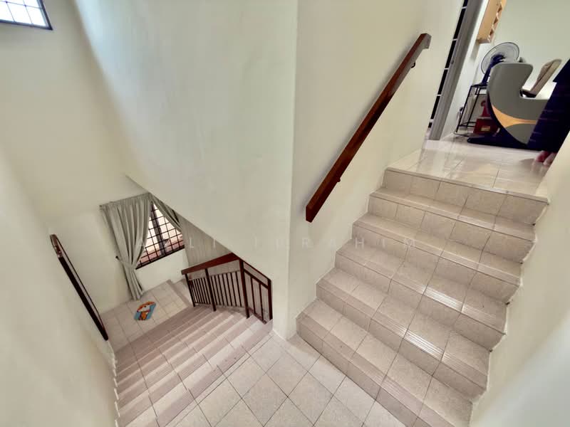 2-storey Terraced House for Sale in Taman Universiti (Bangi) - Azli Ibrahim - Interior - PropertyGuru.com.my