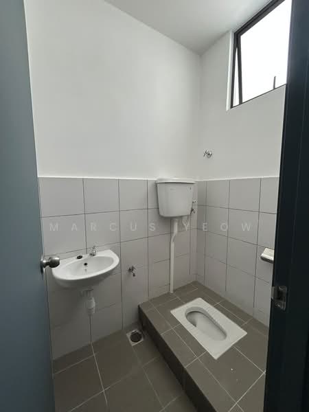 Shop for Rent in Seremban (Negeri Sembilan) - Marcus Yeow - Bathroom - PropertyGuru.com.my