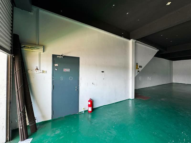 Shop / Office for Rent in Taman Gangsa (Durian Tunggal) - Dicson Loh Wen Jiun - Interior - PropertyGuru.com.my