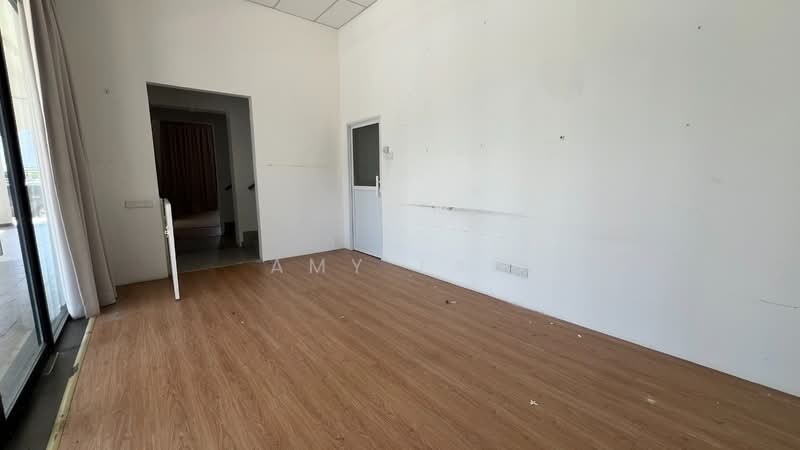 Shop / Office for Rent in Bandar Cassia (Batu Kawan) - Amy Tan - Interior - PropertyGuru.com.my