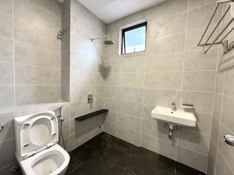 Rumah Kluster untuk Disewa di Setia Utama (Setia Alam) - GABRIEL GOH - Bathroom - PropertyGuru.com.my