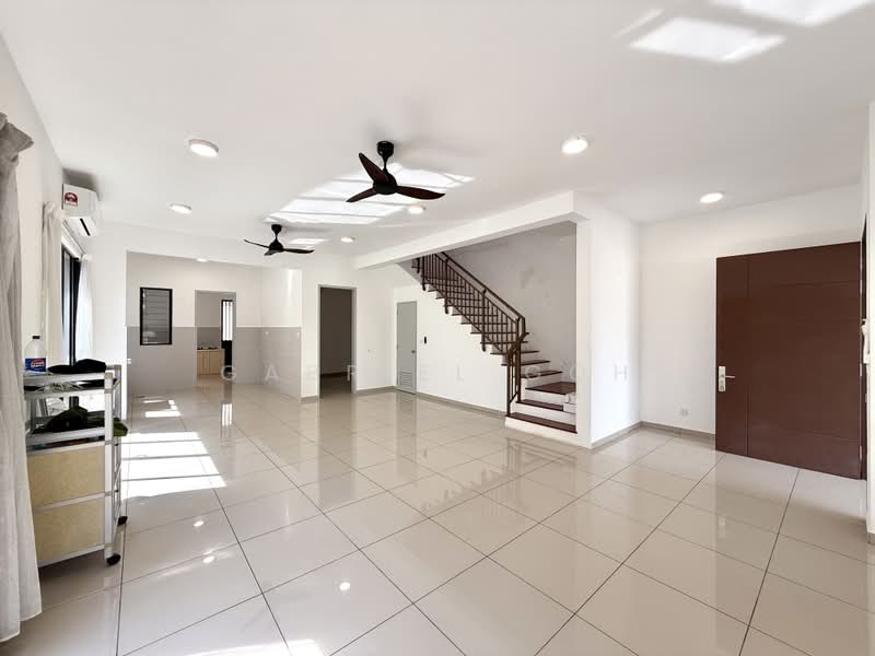 Rumah Kluster untuk Disewa di Setia Utama (Setia Alam) - GABRIEL GOH - Living Room - PropertyGuru.com.my