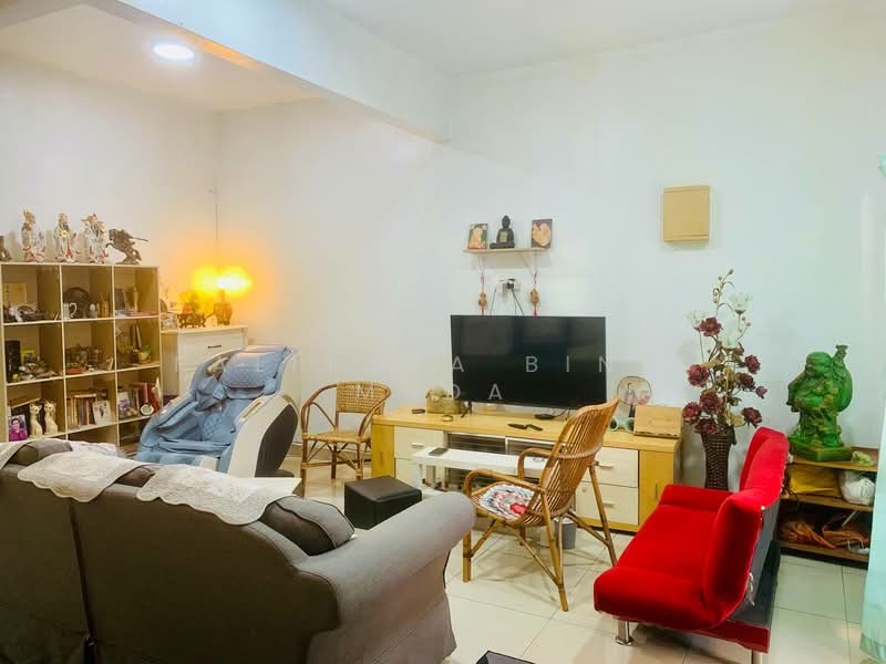 3-storey Terraced House for Sale in Sungai Buloh (Selangor) - Faliyana binti Muda - PropertyGuru.com.my