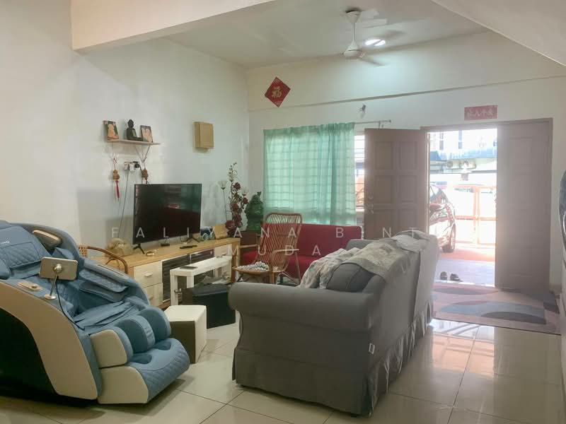 3-storey Terraced House for Sale in Sungai Buloh (Selangor) - Faliyana binti Muda - PropertyGuru.com.my