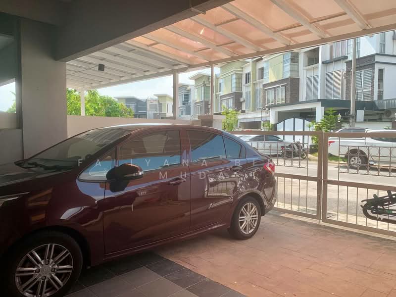 3-storey Terraced House for Sale in Sungai Buloh (Selangor) - Faliyana binti Muda - PropertyGuru.com.my