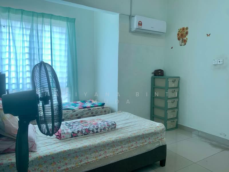 3-storey Terraced House for Sale in Sungai Buloh (Selangor) - Faliyana binti Muda - PropertyGuru.com.my
