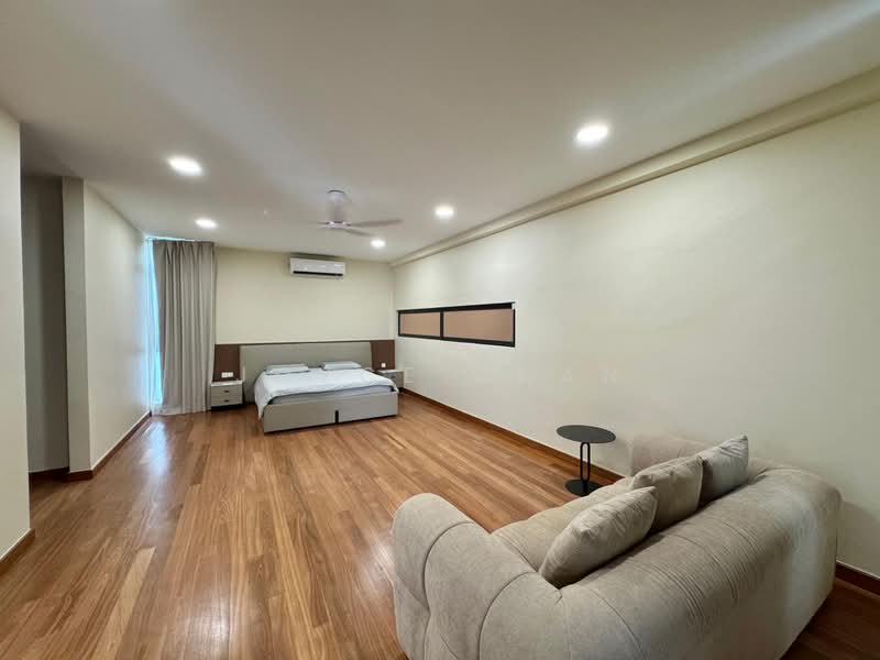Rumah Banglo untuk Disewa di Subang Jaya (Selangor) - Joyce Chan - Bedroom - PropertyGuru.com.my
