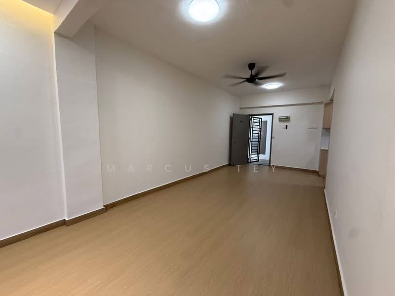 Apartment for Sale at Pangsapuri Pulai Mutiara - Marcus Tey - Living Room - PropertyGuru.com.my