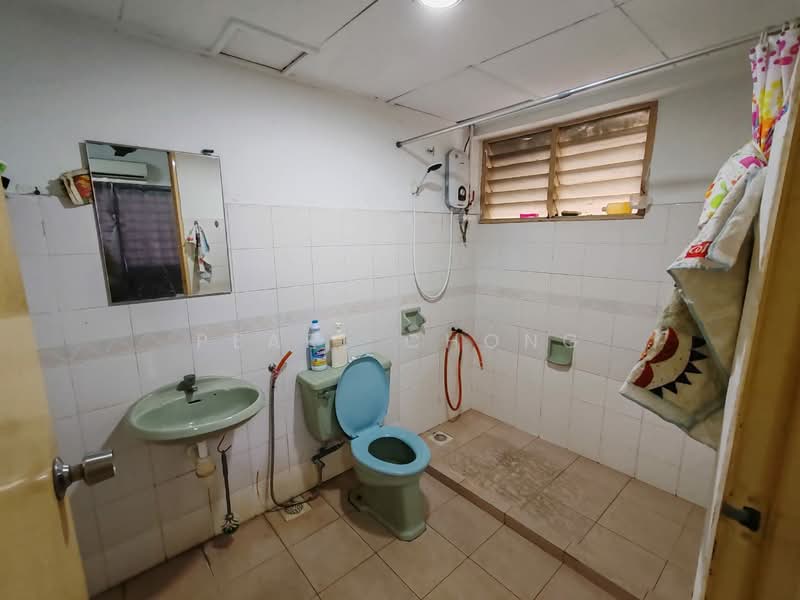 Kondominium untuk Disewa di Sri Desa - Pearl Chong - Bathroom - PropertyGuru.com.my