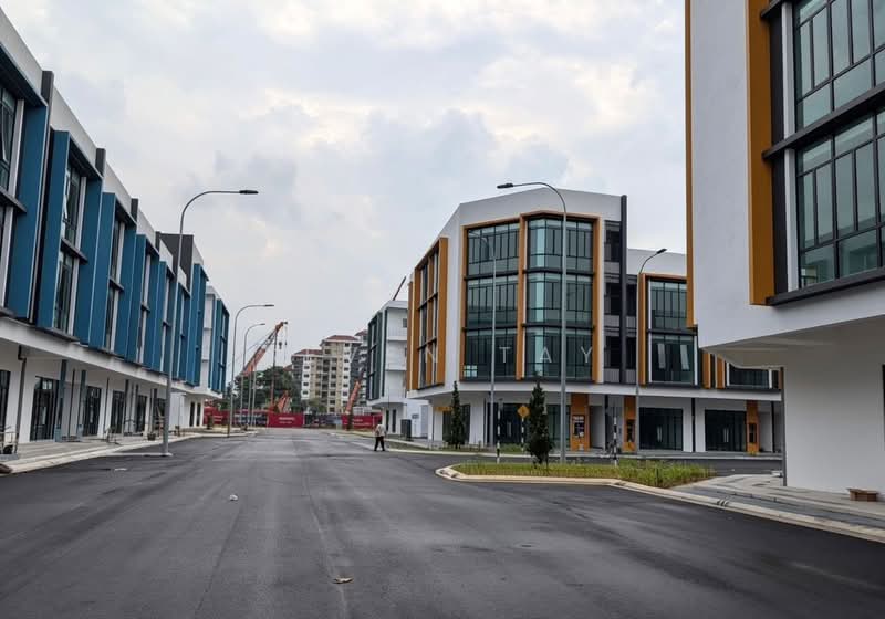 Kedai / Pejabat untuk Disewa di Bandar Baru Permas Jaya (Permas Jaya) - Seven Tay - PropertyGuru.com.my