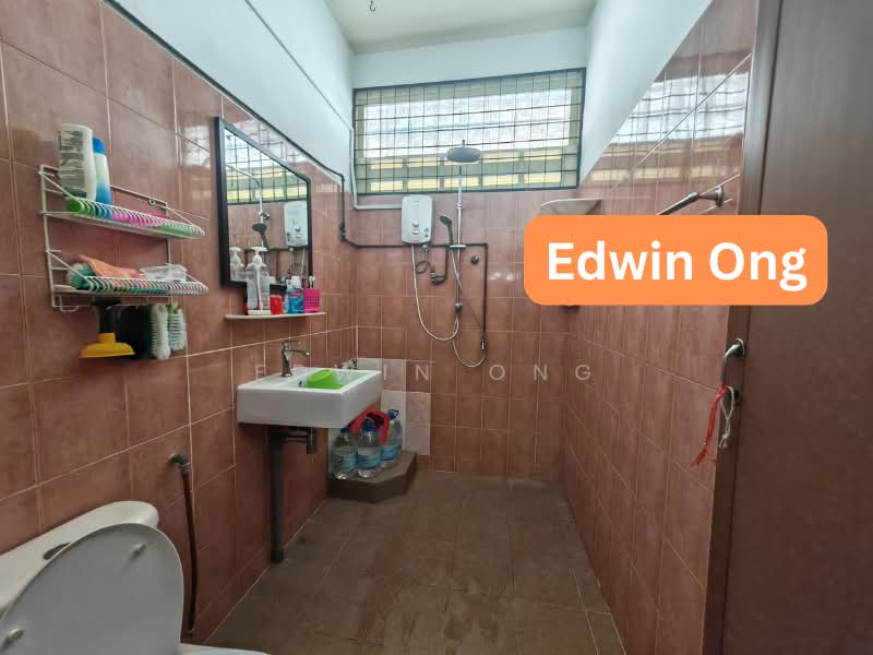 2-storey Terraced House for Sale in Gelugor (Penang) - Edwin Ong - Bathroom - PropertyGuru.com.my