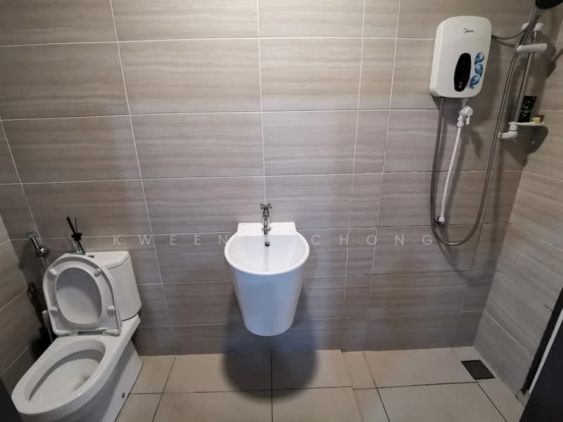 Office for Sale in Kampung Berembang (Ampang) - Kweenie Chong - Bathroom - PropertyGuru.com.my