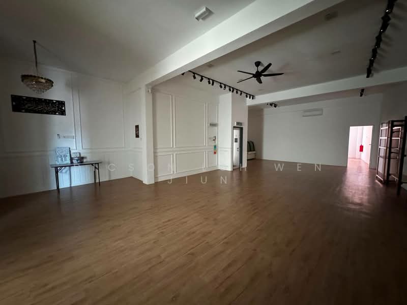 Shop / Office for Rent in Taman Gangsa (Durian Tunggal) - Dicson Loh Wen Jiun - Interior - PropertyGuru.com.my