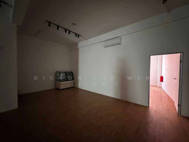 Shop / Office for Rent in Taman Gangsa (Durian Tunggal) - Dicson Loh Wen Jiun - Interior - PropertyGuru.com.my
