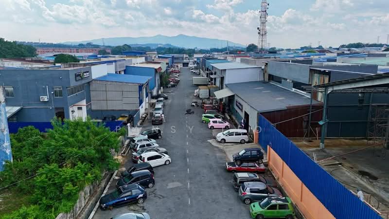 Terrace Factory for Sale in Taman Universiti (Skudai) - Pansy Teo - Exterior - PropertyGuru.com.my
