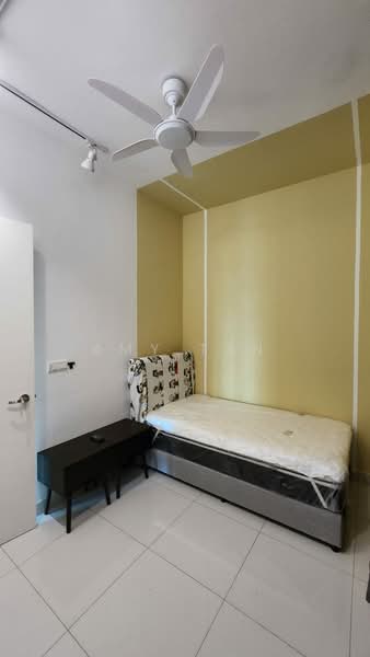 Kondominium untuk Dijual di Ferringhi Residence 2 - Amy Tan - Bedroom - PropertyGuru.com.my