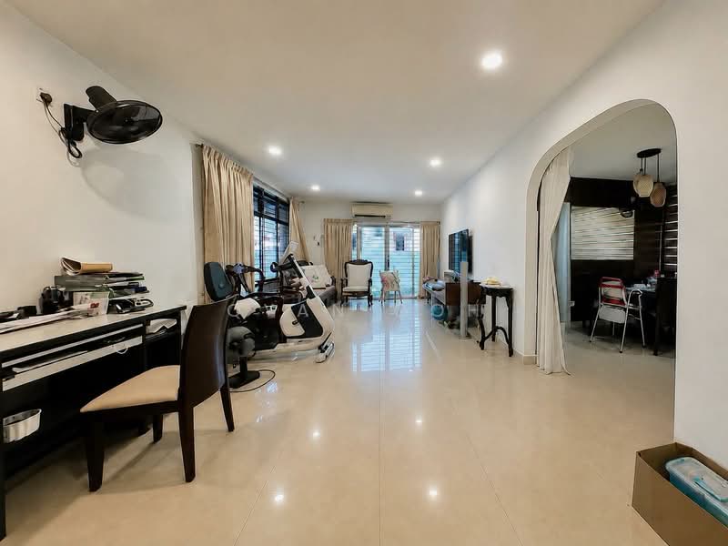 Semi-Detached House for Sale in Island Park (Jelutong) - Qyan Goh - Living Room - PropertyGuru.com.my