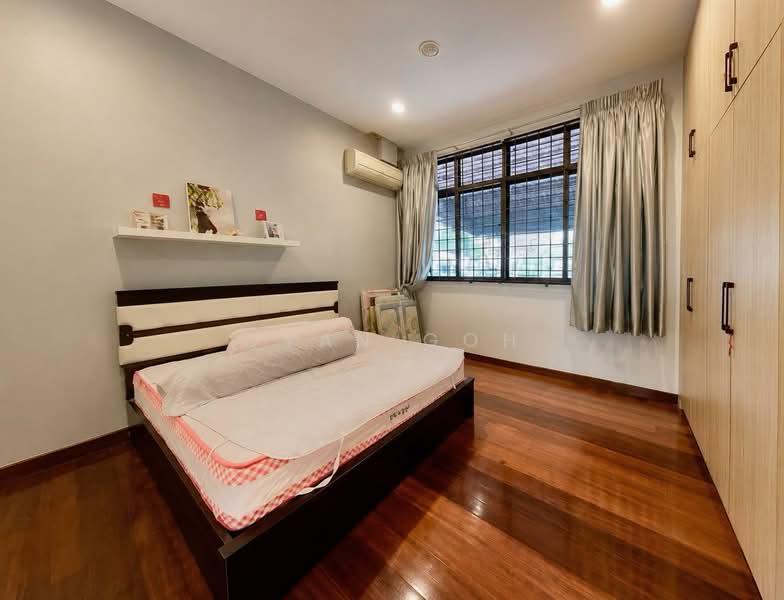 Semi-Detached House for Sale in Island Park (Jelutong) - Qyan Goh - Bedroom - PropertyGuru.com.my