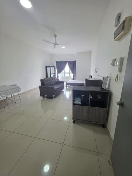 Apartment for Rent at Zennith Suites (Pangsapuri Kebun Teh) - Robbie Tan - Living Room - PropertyGuru.com.my