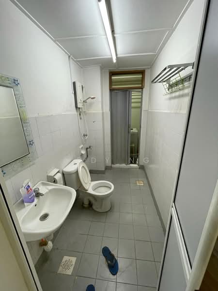 Kondominium untuk Dijual di Seri Cendekia - Addy Ng - Bathroom - PropertyGuru.com.my