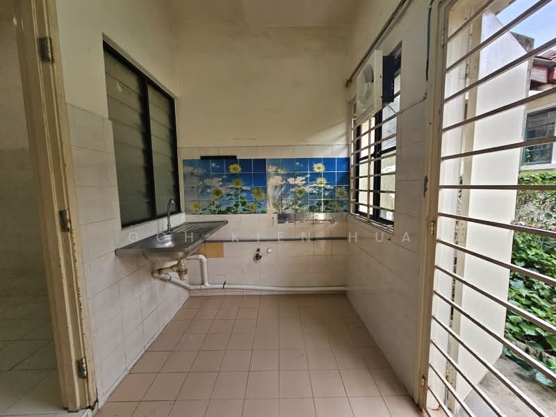 Townhouse for Sale in Saujana Melawati (Melawati) - Goh Kien Hua - Kitchen - PropertyGuru.com.my
