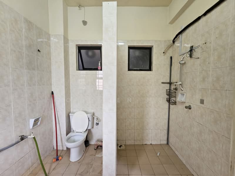 Townhouse for Sale in Saujana Melawati (Melawati) - Goh Kien Hua - Bathroom - PropertyGuru.com.my