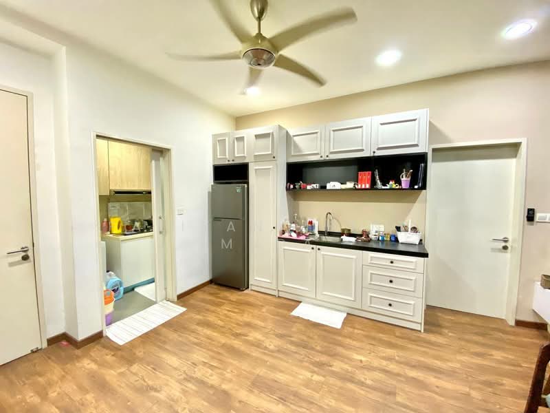 Servis Apartment untuk Dijual di LakePark Residence @ KL North - Faliyana binti Muda - PropertyGuru.com.my