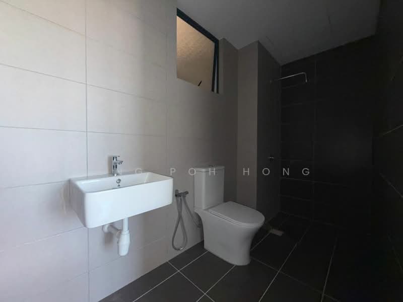 Kondominium untuk Disewa di The Jalil (Bayu Jalil) - Teng Poh Hong - Bathroom - PropertyGuru.com.my