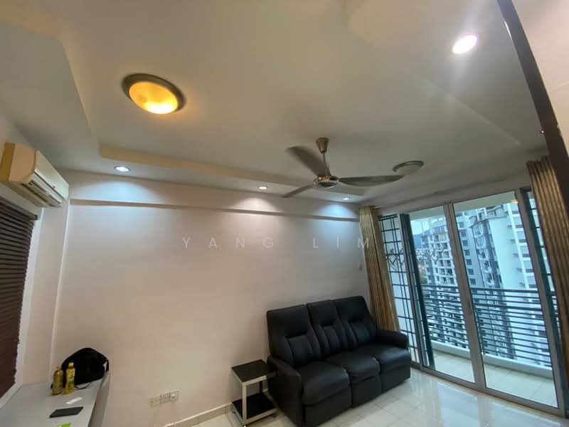 Kondominium untuk Disewa di Putra Place Condominium - Yang Lim - Living Room - PropertyGuru.com.my