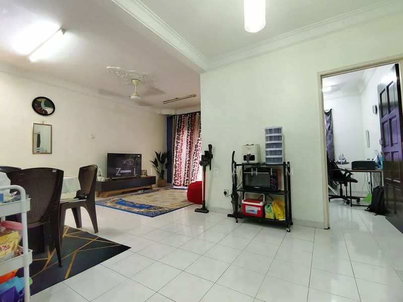 Apartment for Sale at Vista Pinggiran Apartment - Azli Ibrahim - Living Room - PropertyGuru.com.my