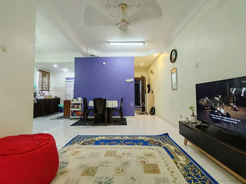 Apartment for Sale at Vista Pinggiran Apartment - Azli Ibrahim - Living Room - PropertyGuru.com.my