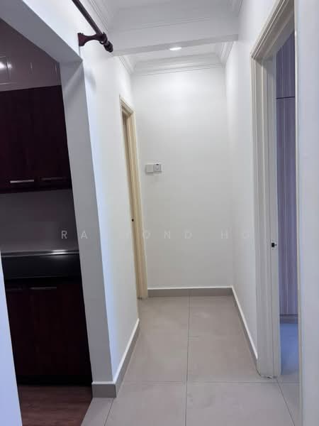 Condominium for Rent at Royal Domain Sri Putramas 2 - Raymond Ho - Corridor - PropertyGuru.com.my