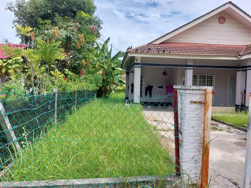 Bungalow for Sale in Pantai Sepang Putra (Sepang) - Khairul Zainal - Exterior - PropertyGuru.com.my