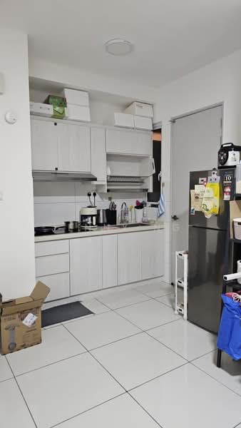 Servis Apartment untuk Disewa di Putra Residence - Jenny Ng - Kitchen - PropertyGuru.com.my