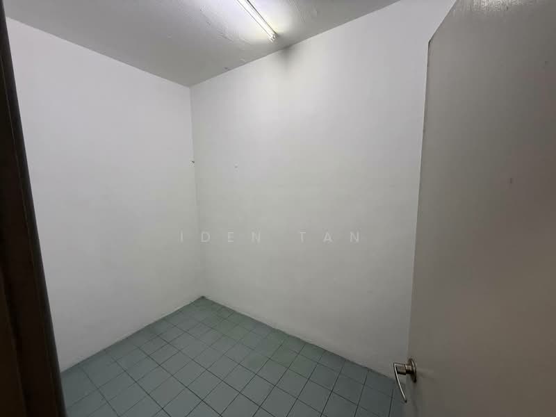2-storey Terraced House for Sale in Taman Desa Cemerlang (Ulu Tiram) - Iden Tan - Interior - PropertyGuru.com.my