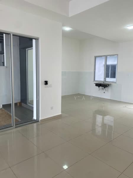 Rumah Berkembar untuk Dijual di Eco Forest (Semenyih) - Jeff Yap - Kitchen - PropertyGuru.com.my