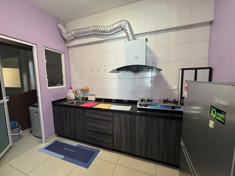 Condominium for Rent at i-Santorini - Declan Ng - Kitchen - PropertyGuru.com.my