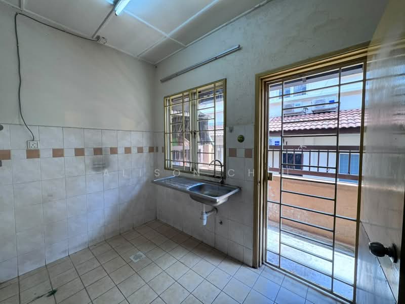 Rumah Teres 2 Tingkat untuk Dijual di Fortune Park Kepong (Kepong) - Alison Chiu - Kitchen - PropertyGuru.com.my