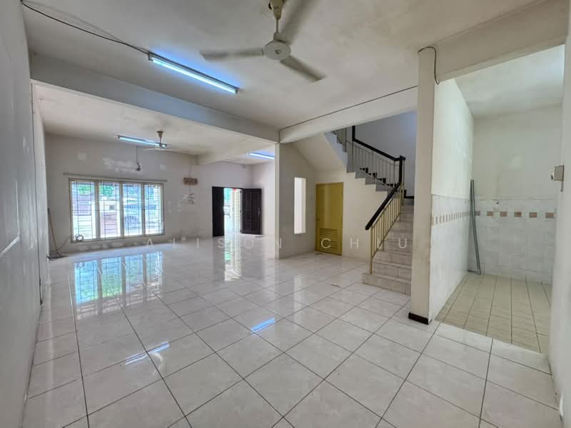 Rumah Teres 2 Tingkat untuk Dijual di Fortune Park Kepong (Kepong) - Alison Chiu - Living Room - PropertyGuru.com.my