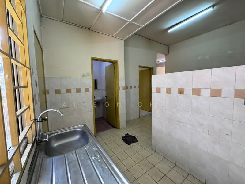 Rumah Teres 2 Tingkat untuk Dijual di Fortune Park Kepong (Kepong) - Alison Chiu - Kitchen - PropertyGuru.com.my