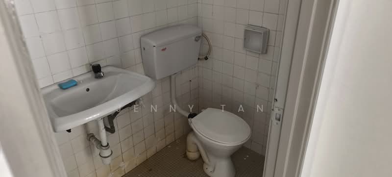 1-storey Terraced House for Rent in Taman Bukit Permai (Ampang) - Jenny Tan - Bathroom - PropertyGuru.com.my